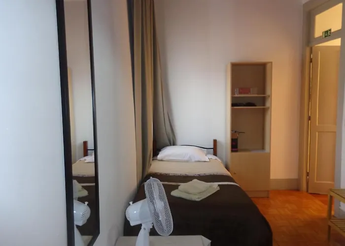 Portuense Local Гостевой дом 3*