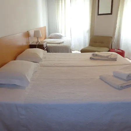 Portuense Local Pensión 3*